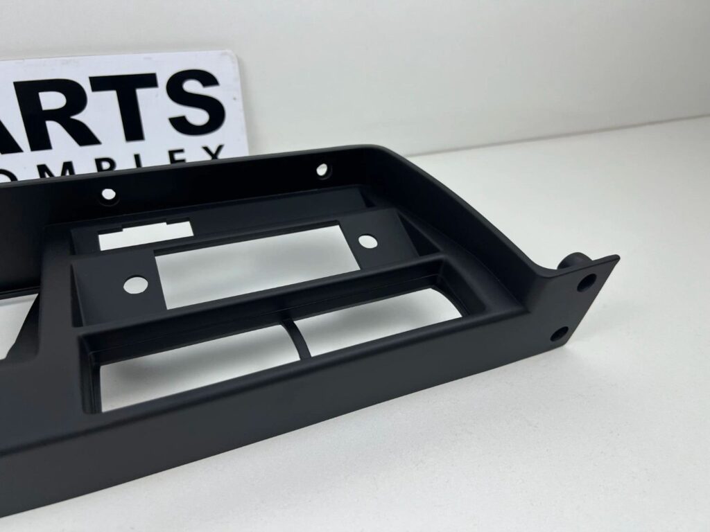 Corolla 1980 1981 TE72 ke70 LHD Dash cluster bezel (8)