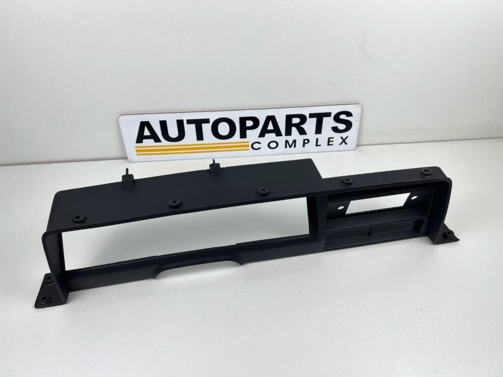 Corolla 1980 1981 TE72 ke70 LHD Dash cluster bezel (9)