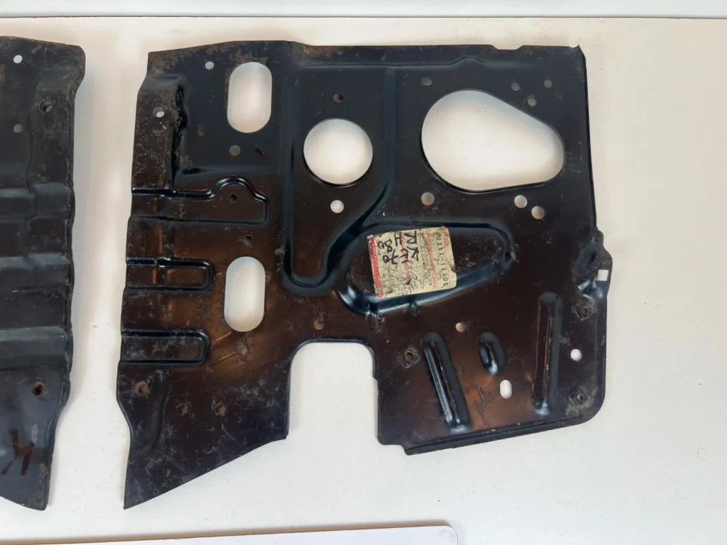 Corolla 1980 1981 quad lights headlights support panel (L+R) (3)
