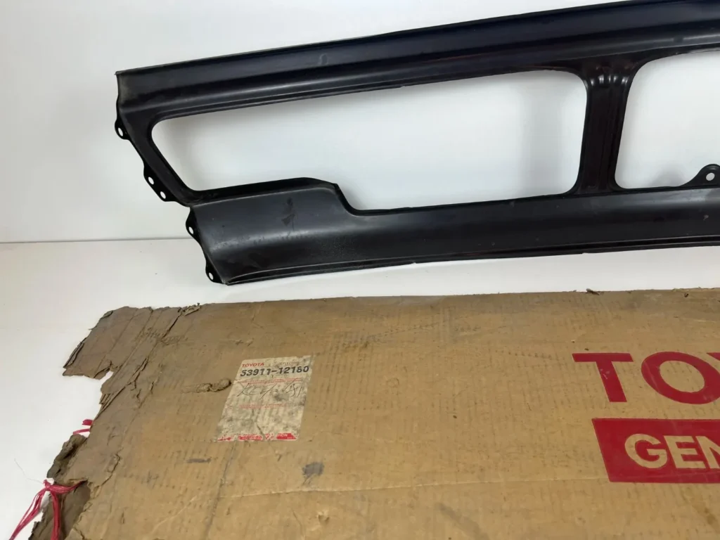 Corolla 1981 sedanwagon ke70 Te72 front apron deflector (1)