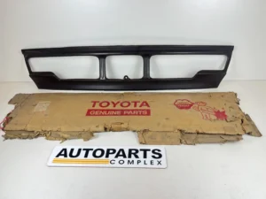 Corolla 1981 sedanwagon ke70 Te72 front apron deflector (2)