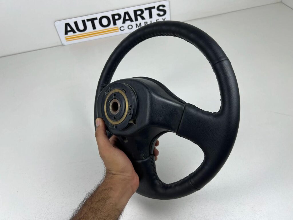 Corolla 1988 - 1991 Ae92 OEM JDM Levin steering wheel (1)