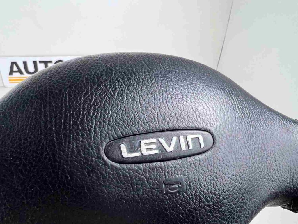 Corolla 1988 - 1991 Ae92 OEM JDM Levin steering wheel (4)