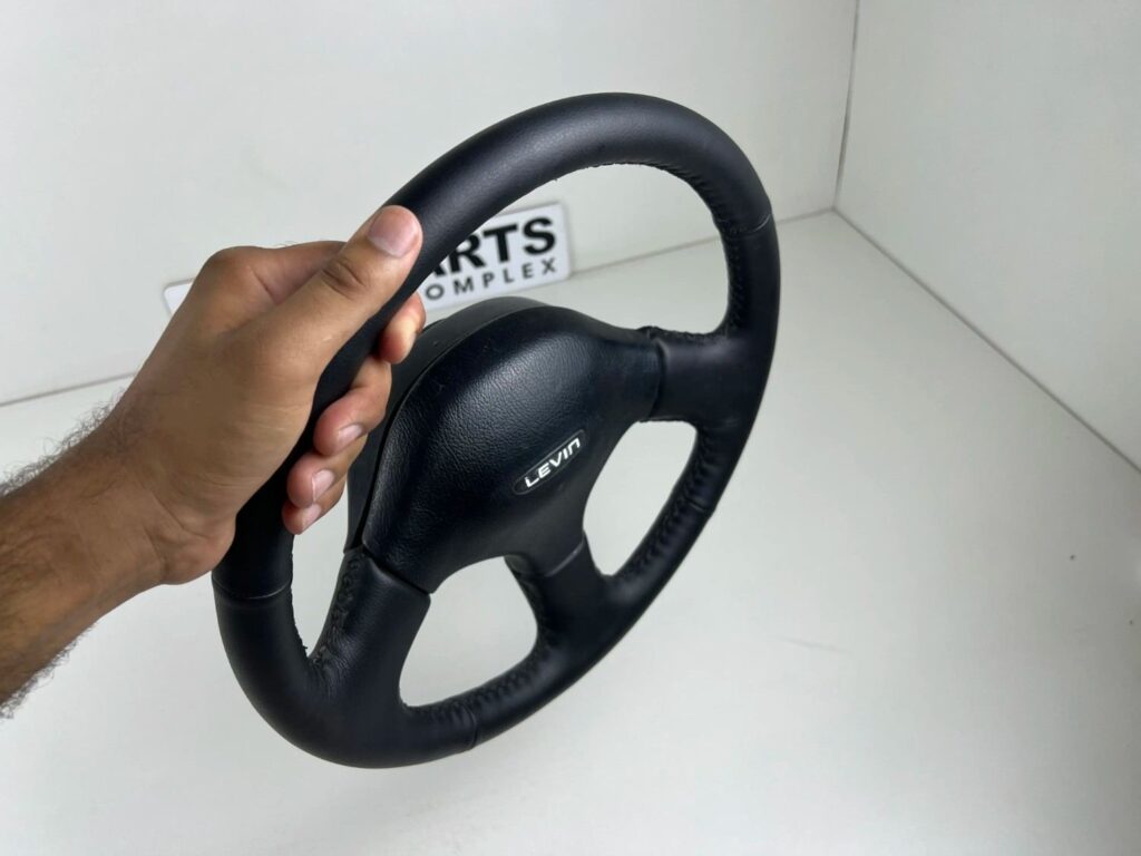 Corolla 1988 - 1991 Ae92 OEM JDM Levin steering wheel (8)