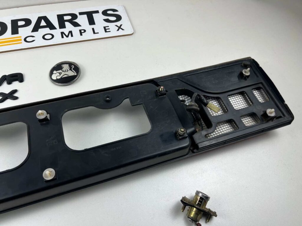 Corolla Ae100 Ae101 Holden Nova center garnish plate (Complete kit) (14)