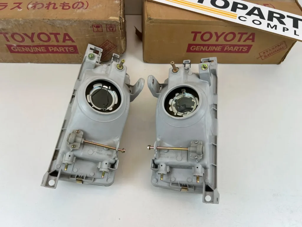 Corolla Ae92 1988 - 1991 headlights Genuine Brand New (12)