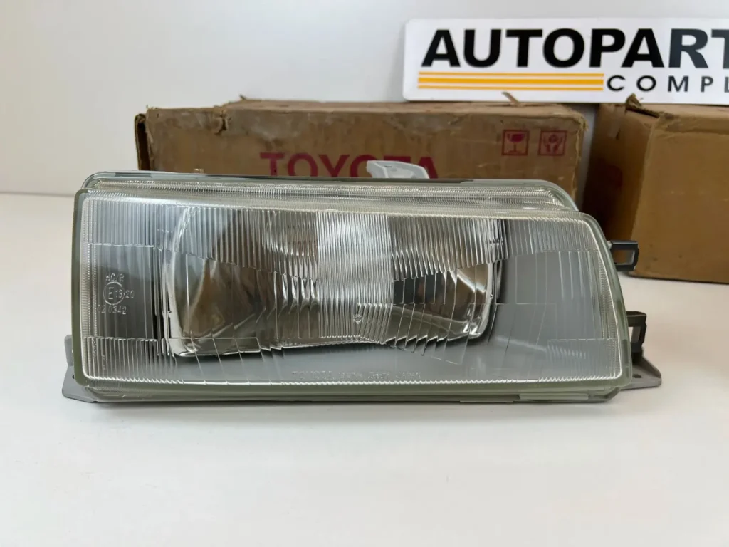 Corolla Ae92 1988 - 1991 headlights Genuine Brand New (4)