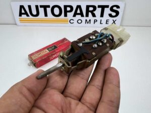 Corolla TE27 ke20 te21 te28 wiper switch NOS OEM (2)