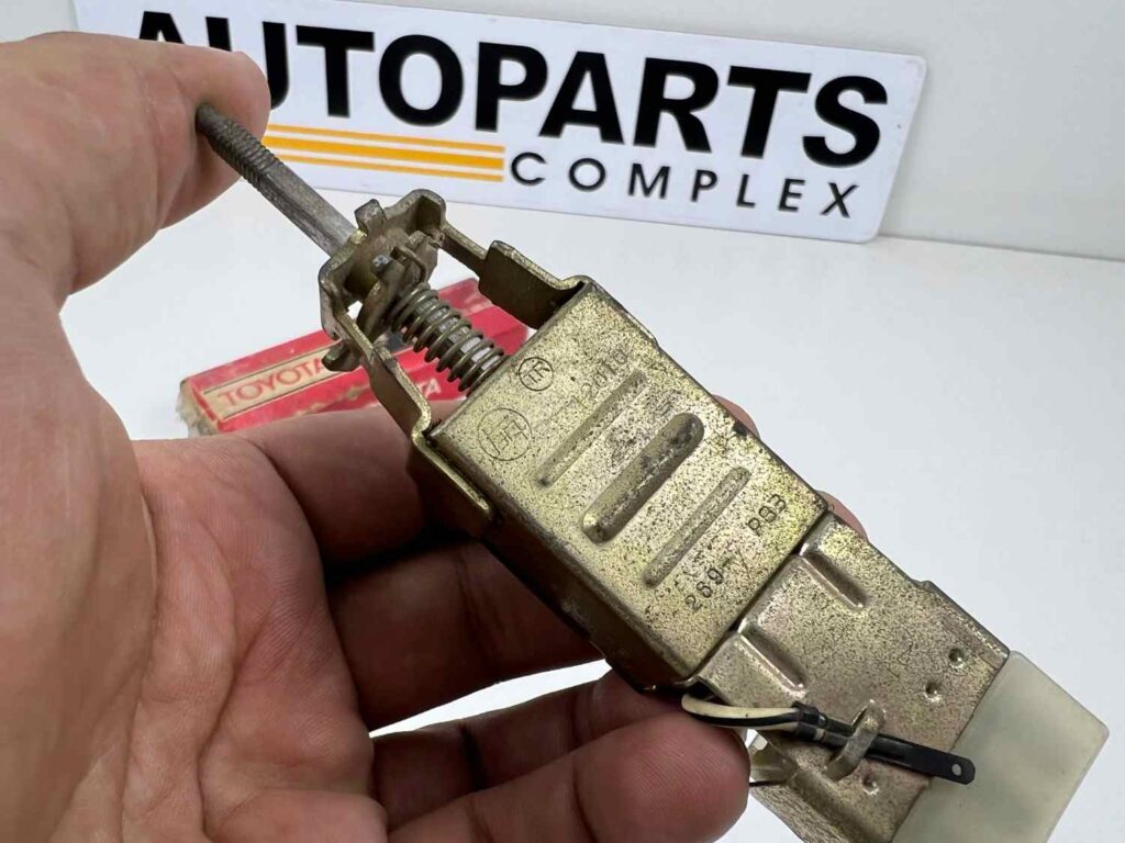 Corolla TE27 ke20 te21 te28 wiper switch NOS OEM (5)