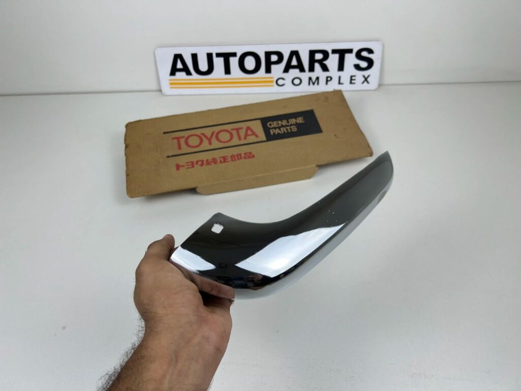 Corolla ke26 te28 ke20 wagon rear bumper end cap right side (NOS OEM) (5)