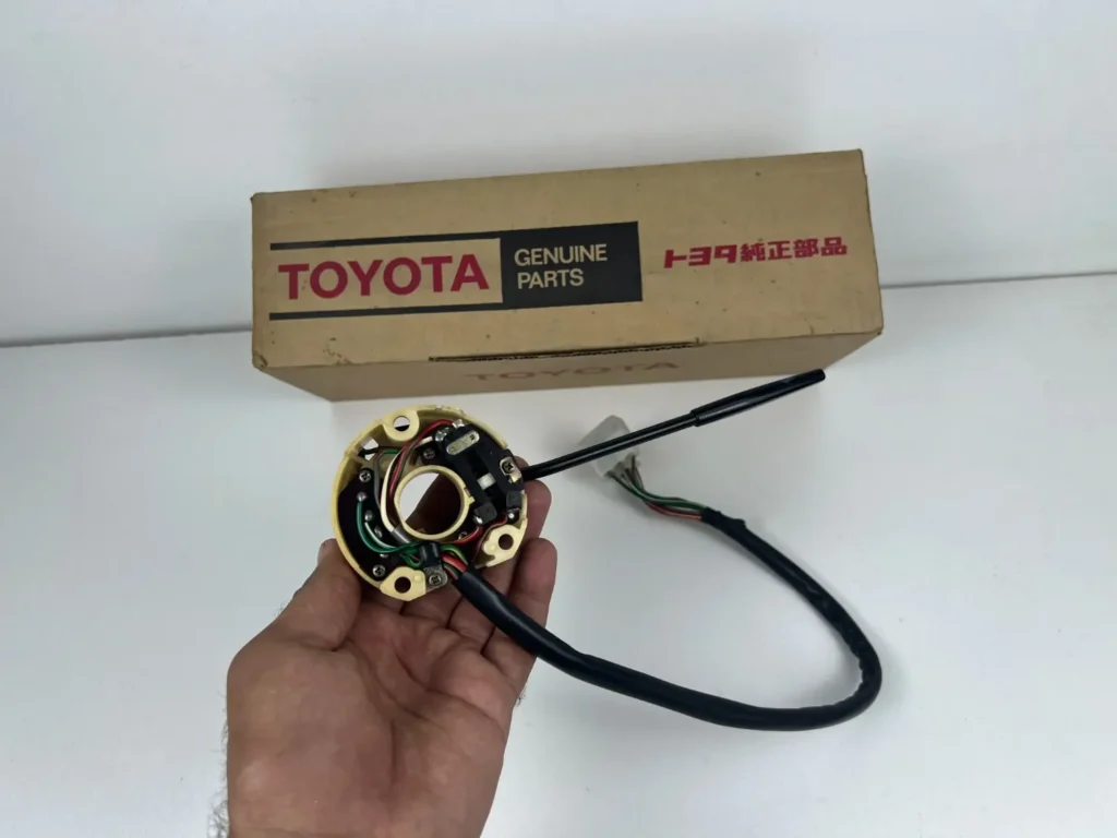 Corolla te27 ke20 te21 te28 ke25 LHD Combination headlights indicator switch NOS (8)