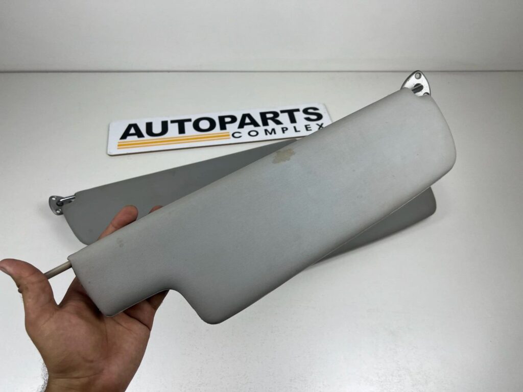 Corona 1970 - 1973 inside sun visors pair OEM RT80 RT81 RT83 (14)