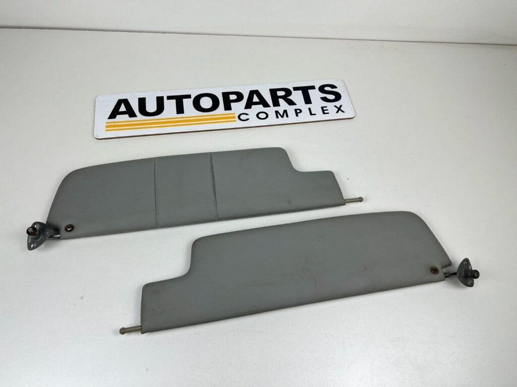 Corona 1970 - 1973 inside sun visors pair OEM RT80 RT81 RT83 (7)