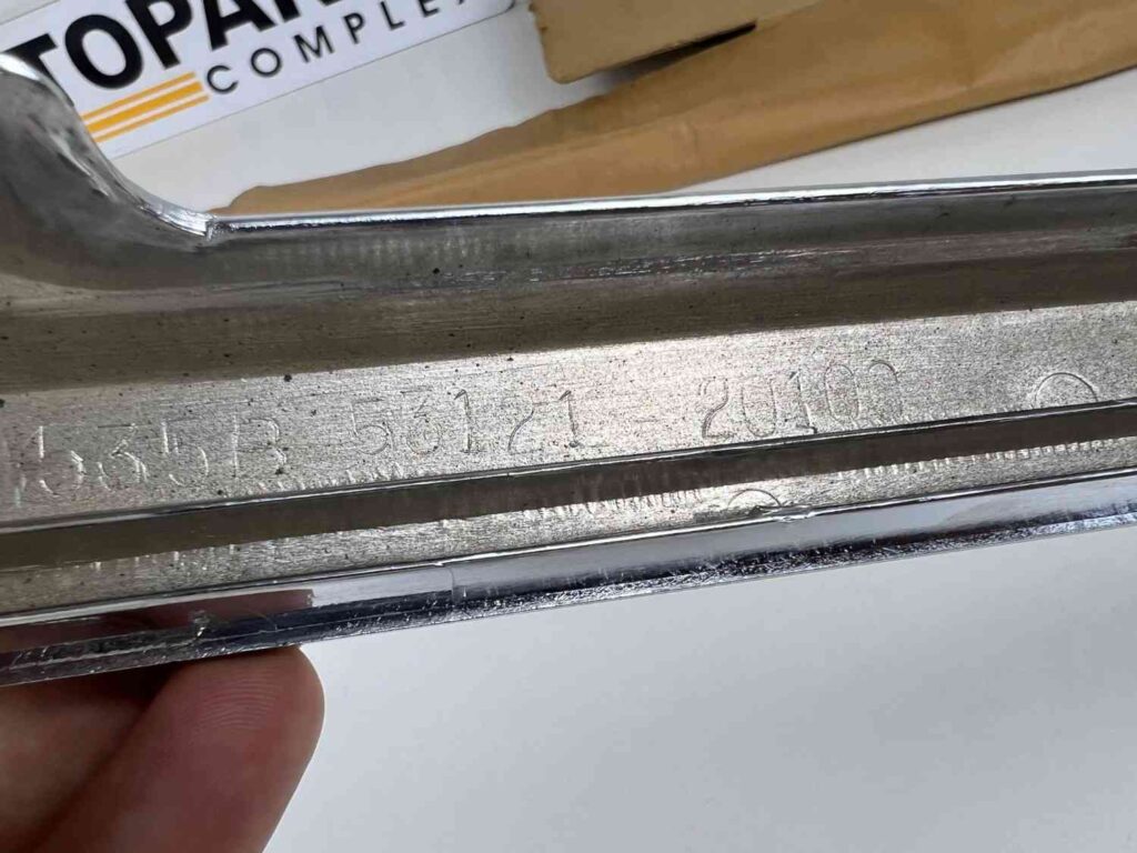 Corona 1981 1982 1983 RT13# Tt13# XT13# NOS OEM radiator upper chrome trim (14)