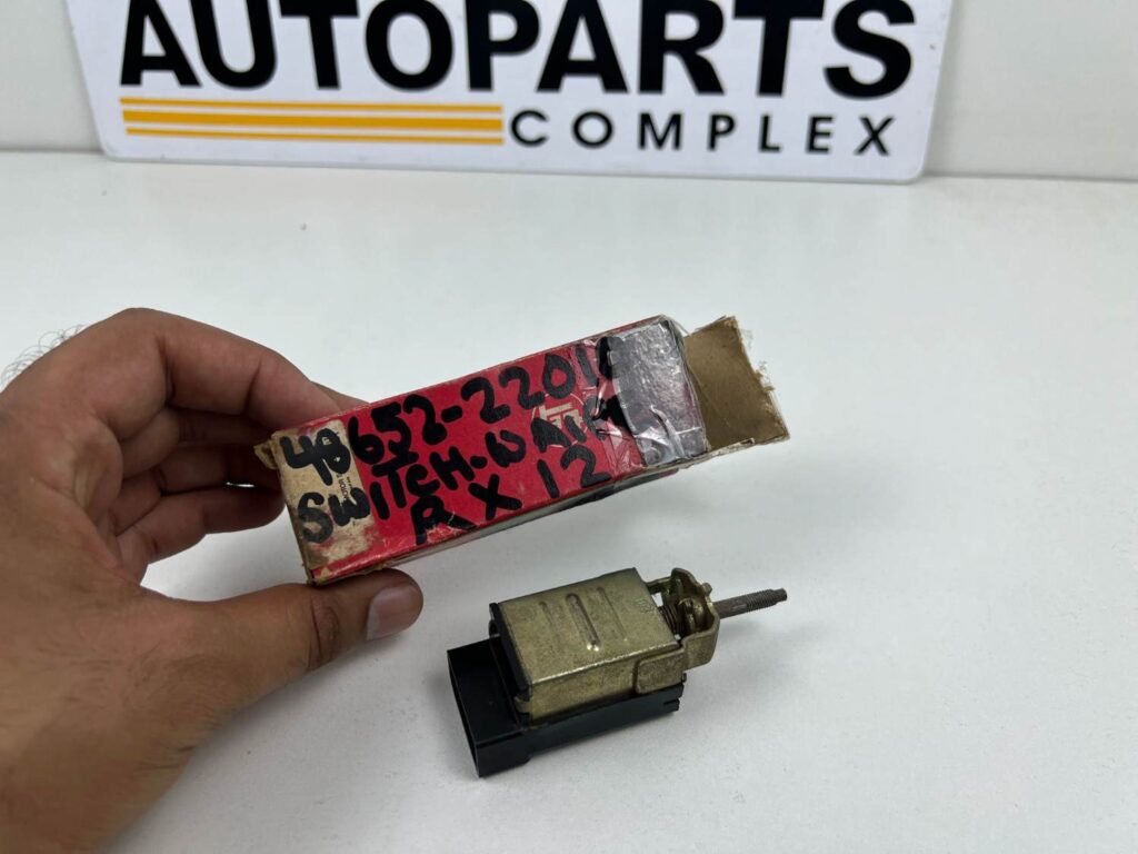 Corona mark ii Rx12 Rx22 mx1# mx22 NOS OEM wiper switch (11)