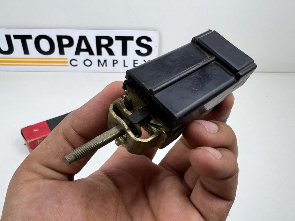 Corona mark ii Rx12 Rx22 mx1# mx22 NOS OEM wiper switch (3)