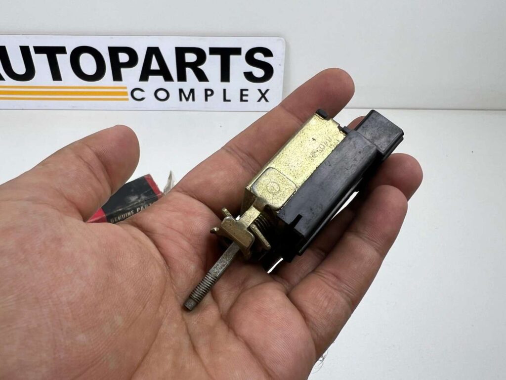 Corona mark ii Rx12 Rx22 mx1# mx22 NOS OEM wiper switch (4)
