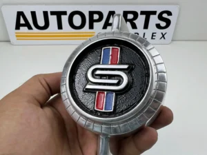 Datsun sunny 1200 B110 grille badge (2)