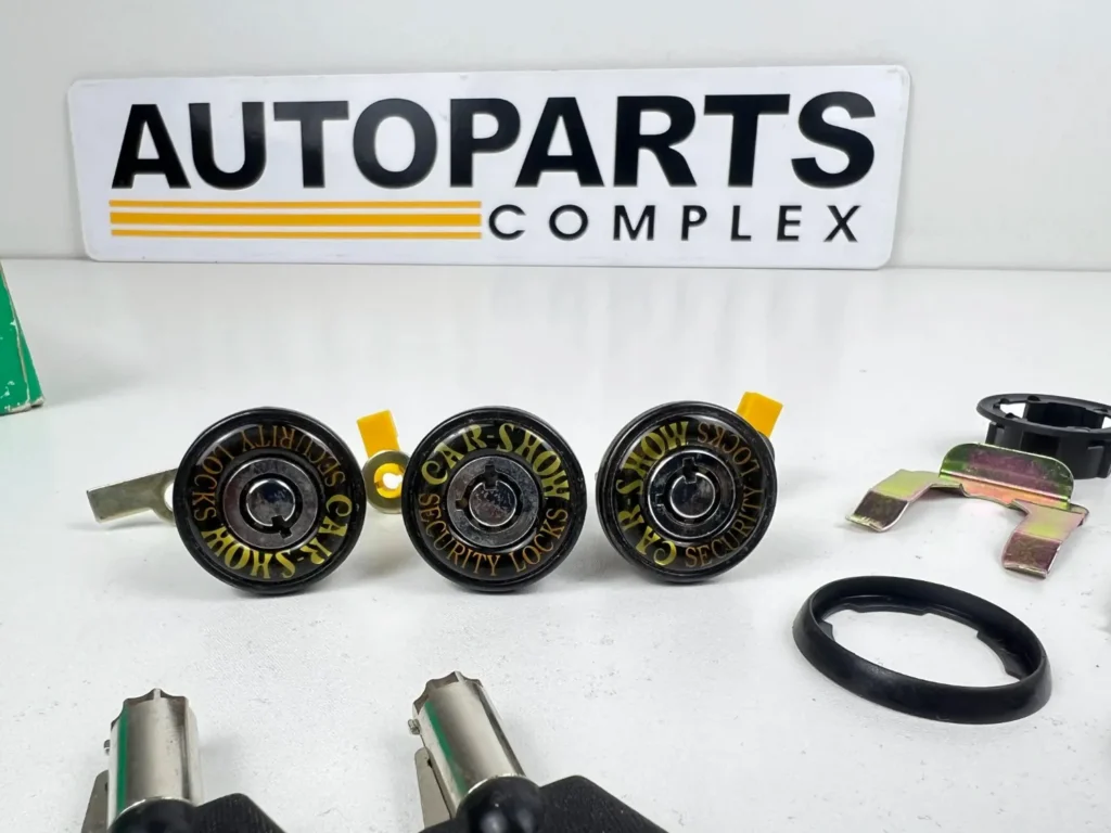 Doors trunk oldschool lock kit - Car show anti theft security locks - Universal fitting (3)