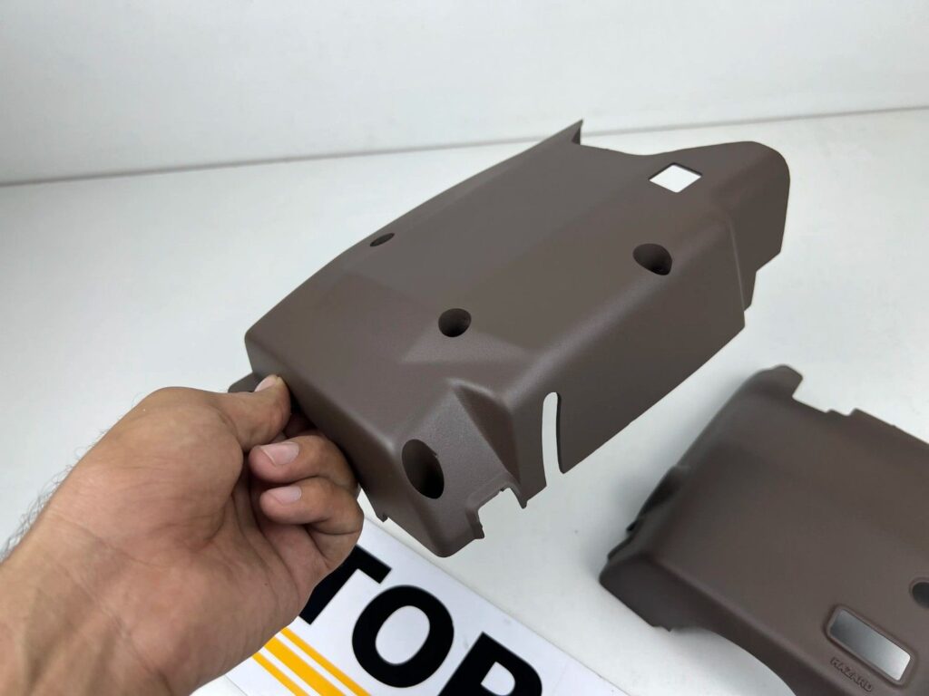 Hilux 1980 - 1983 RHD adjustable Steering column cover (Brown) (6)