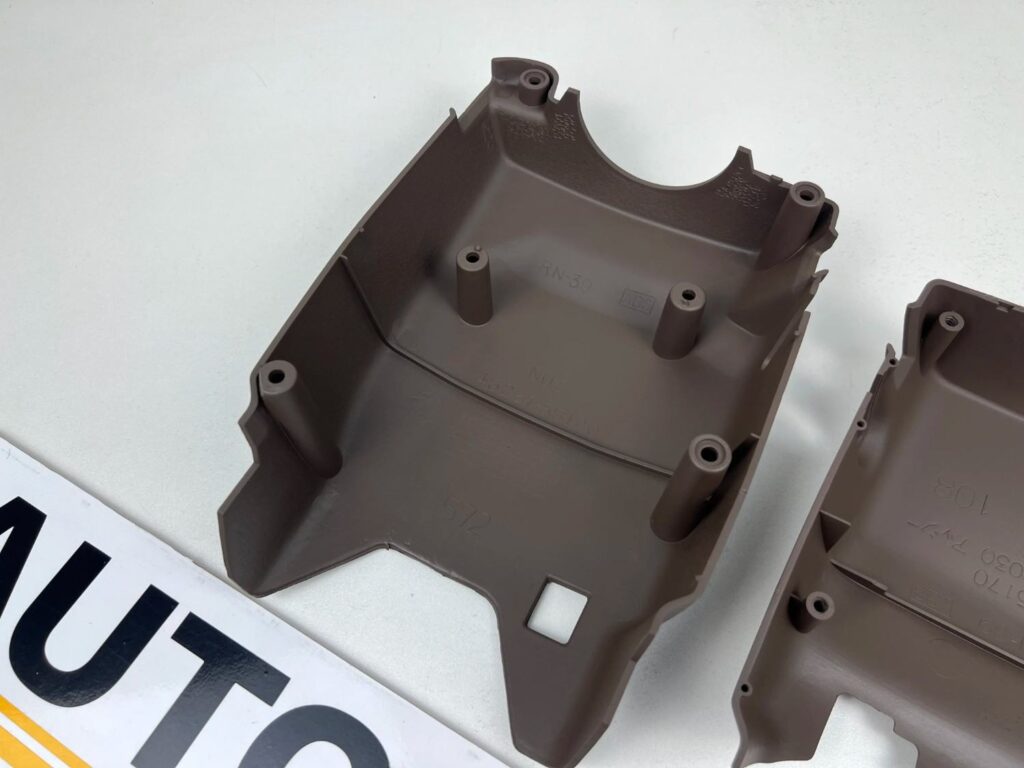 Hilux 1980 - 1983 RHD adjustable Steering column cover (Brown) (9)