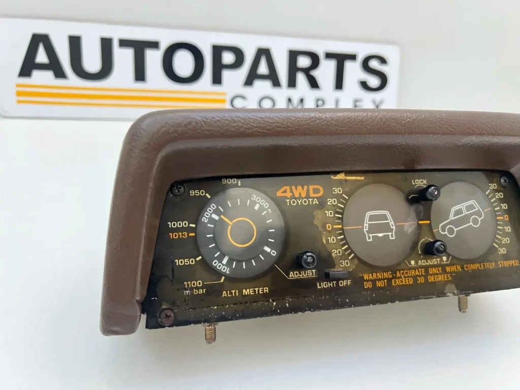 Hilux 4wd 1st gen 4runner OEM brown inclinometer Altimeter for 82890-89104 (Q16) (3)