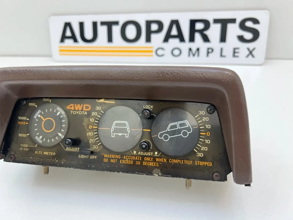 Hilux 4wd 1st gen 4runner OEM brown inclinometer Altimeter for 82890-89104 (Q16) (4)