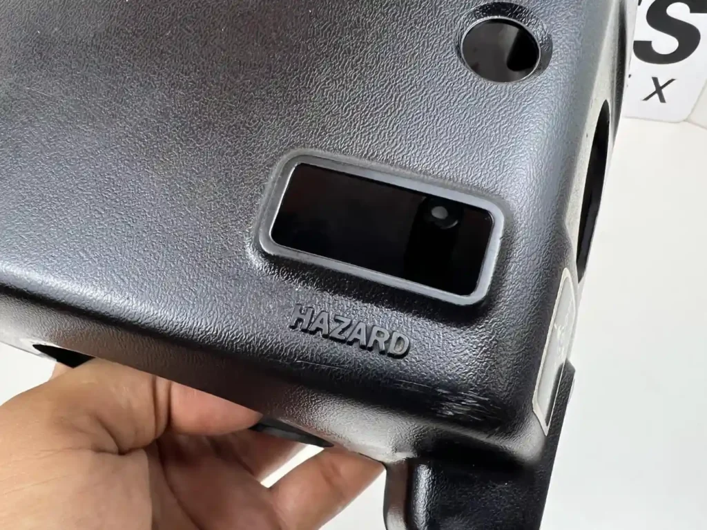 Hilux RN30 RN40 ln40 adjustable Steering column cover (Black) (12)