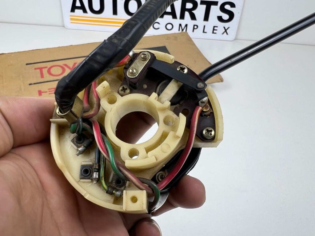 Indicator switch for 1960s Toyota (10)
