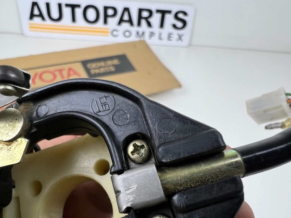 Indicator switch for 1960s Toyota (8)