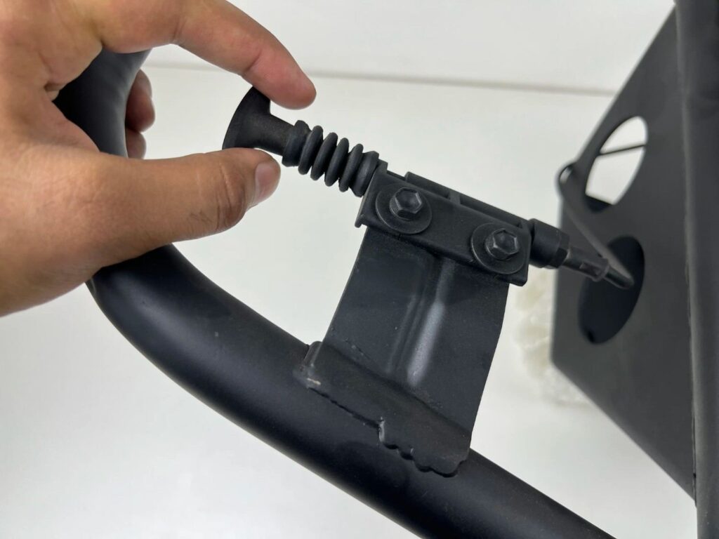 Land cruiser 100 series JDM spare tyre carrier (17)