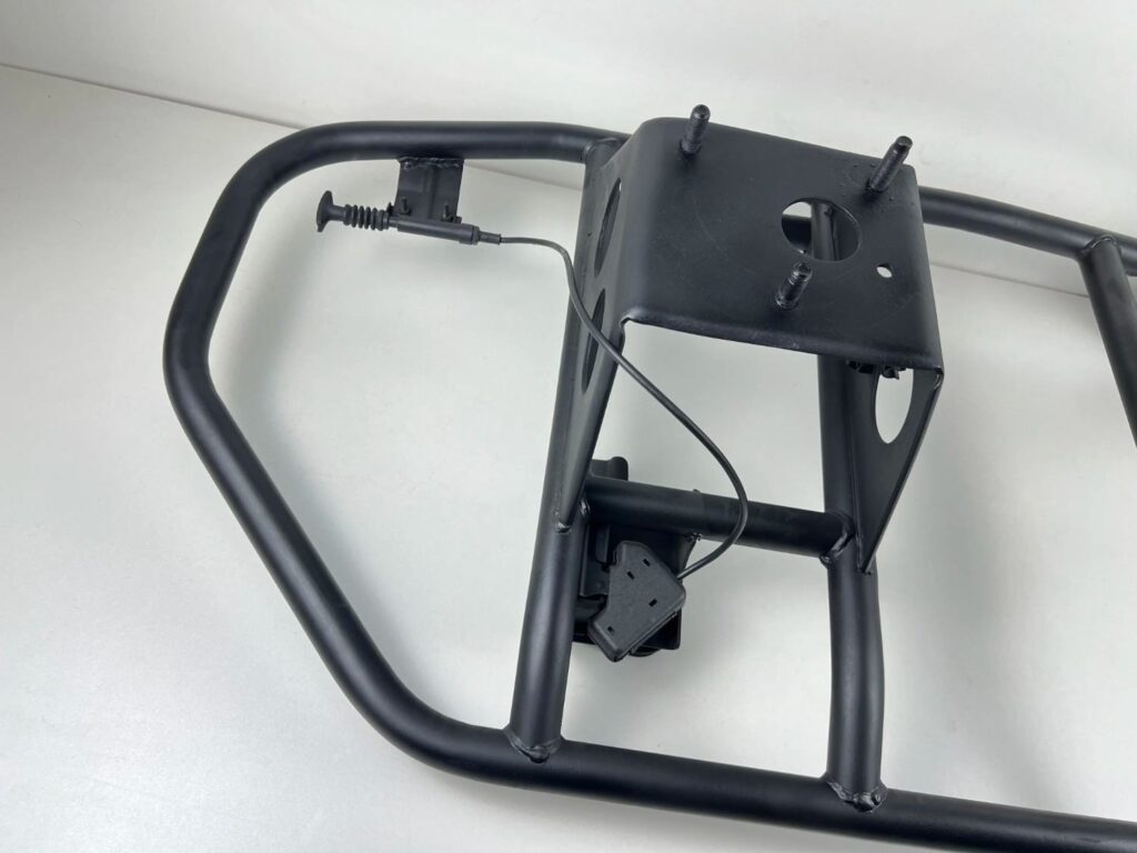 Land cruiser 100 series JDM spare tyre carrier (5)
