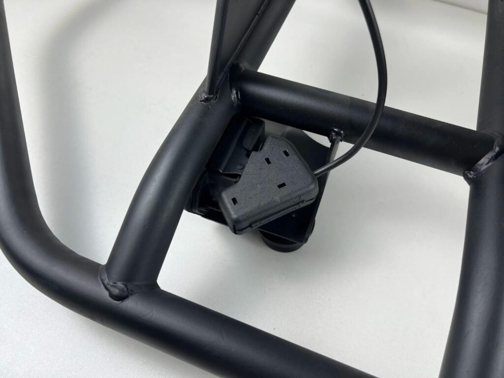 Land cruiser 100 series JDM spare tyre carrier (7)