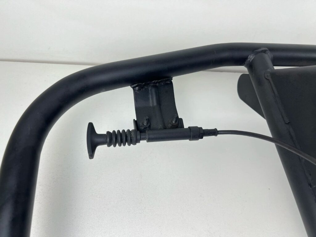 Land cruiser 100 series JDM spare tyre carrier (8)