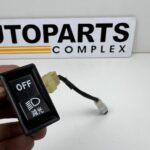 OEM Toyota fog lamps switch for 1980s 1990s Toyota (3)