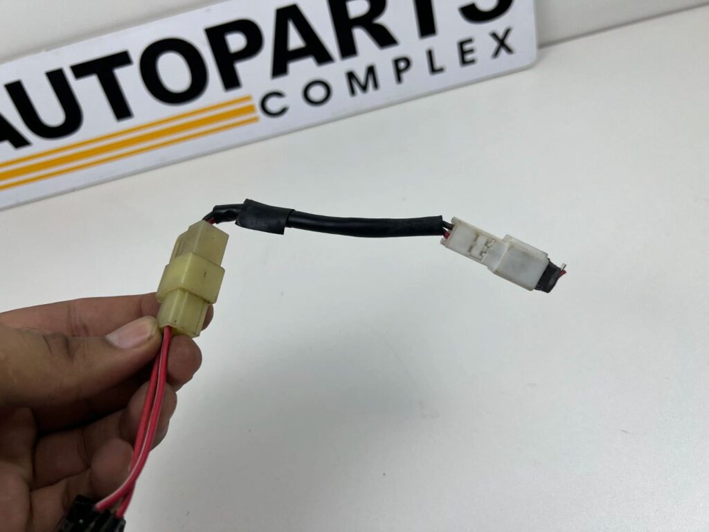 OEM Toyota fog lamps switch for 1980s 1990s Toyota (7)