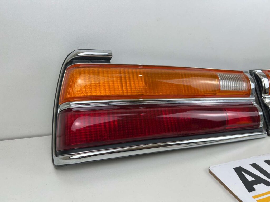 TAIL LIGHT REAR LAMPS TOYOTA CORONA RT130 132 TT13# 1979 - 1981 (3)