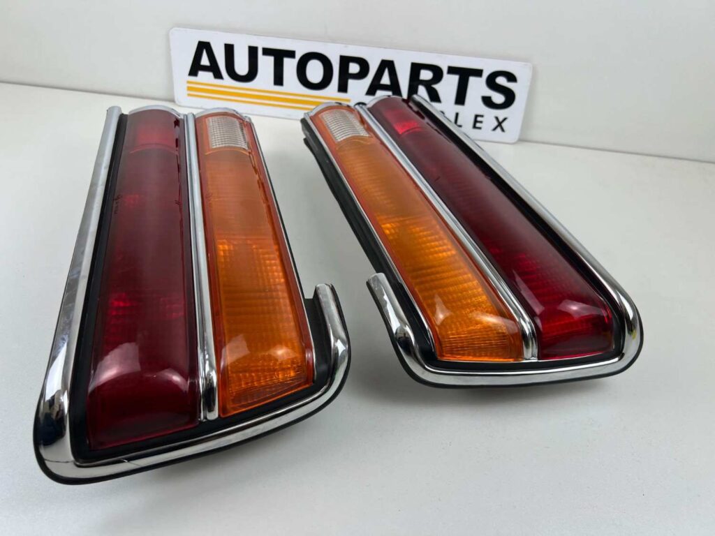 TAIL LIGHT REAR LAMPS TOYOTA CORONA RT130 132 TT13# 1979 - 1981 (8)