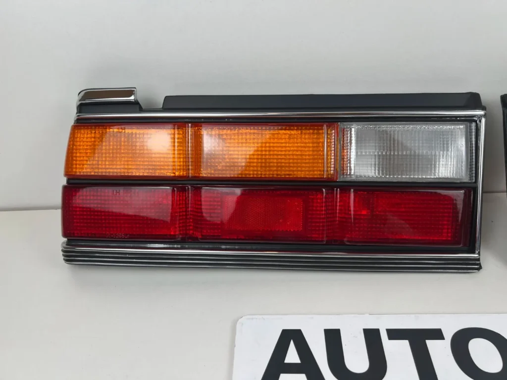 TAIL LIGHT REAR LAMPS TOYOTA CORONA RT130 132 TT13# Pair (4)