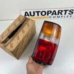 TOYOTA LN85 YN90 LN106 LN107 LN109 YN86 YN105 TAIL LIGHT REAR LAMP RH 1989 - 1995 (2)