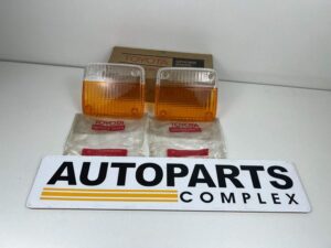 Toyota FJ40 NOS OEM fender lenses (2)