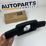 Toyota Hilux 1979 - 1983 RN30 rn40 LN40 2 spoke Steering wheel pad (5)