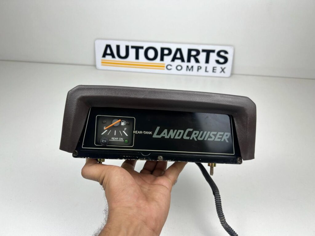 Toyota Land Cruiser 70 series Rear Fuel Tank Gauge brown Color 83290-90K05 (Q43) (2)