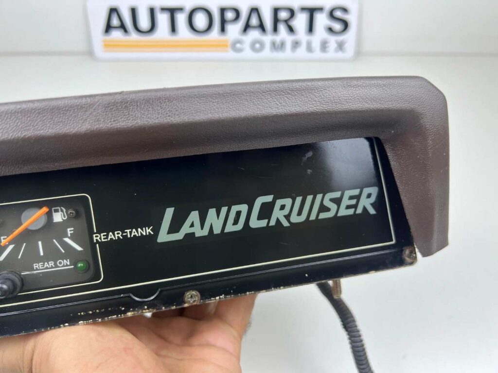 Toyota Land Cruiser 70 series Rear Fuel Tank Gauge brown Color 83290-90K05 (Q43) (4)