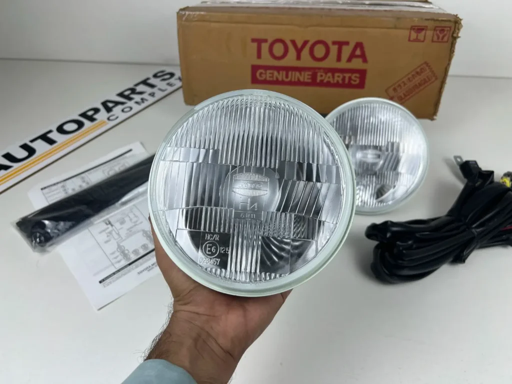 Toyota OEM 7 H4 headlights (6)