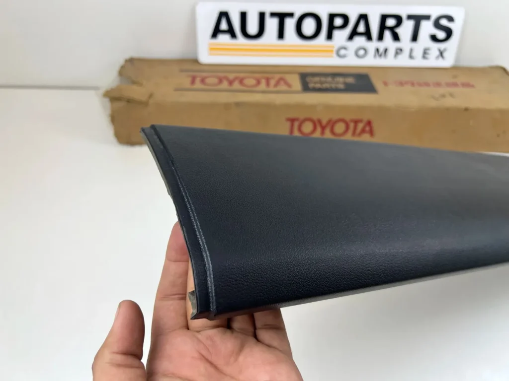 Toyota Starlet KP60 LHD NOS OEM dash pad (4)
