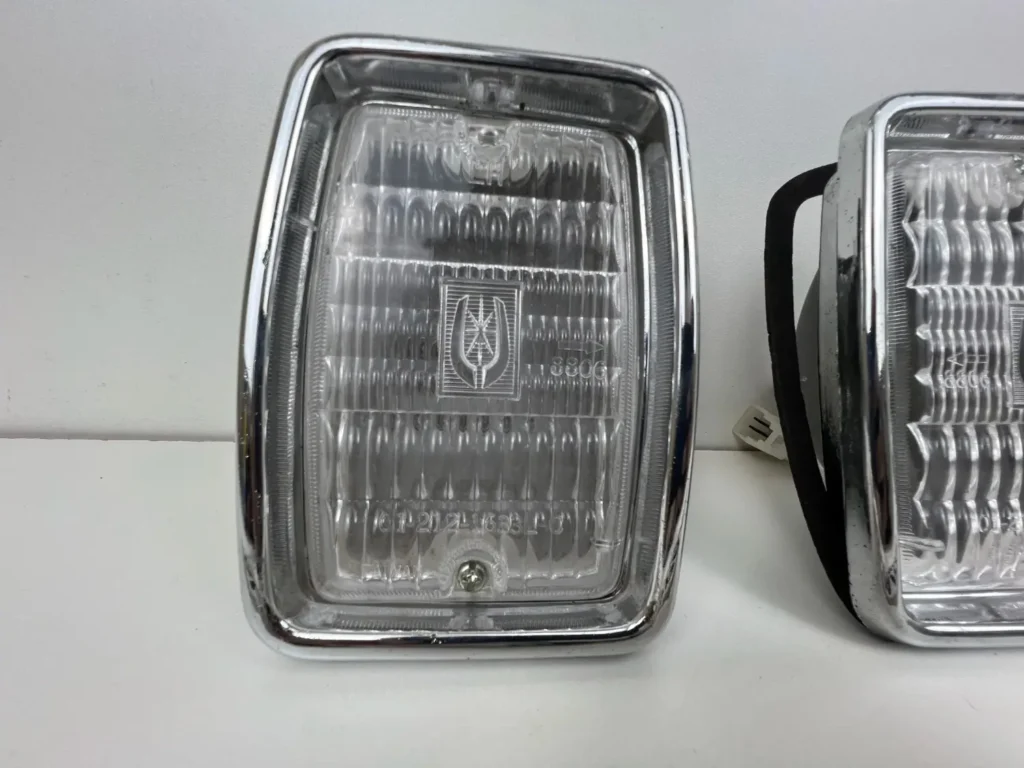 Toyota cressida rx30 Rx32 mx42 parking lamps (4)