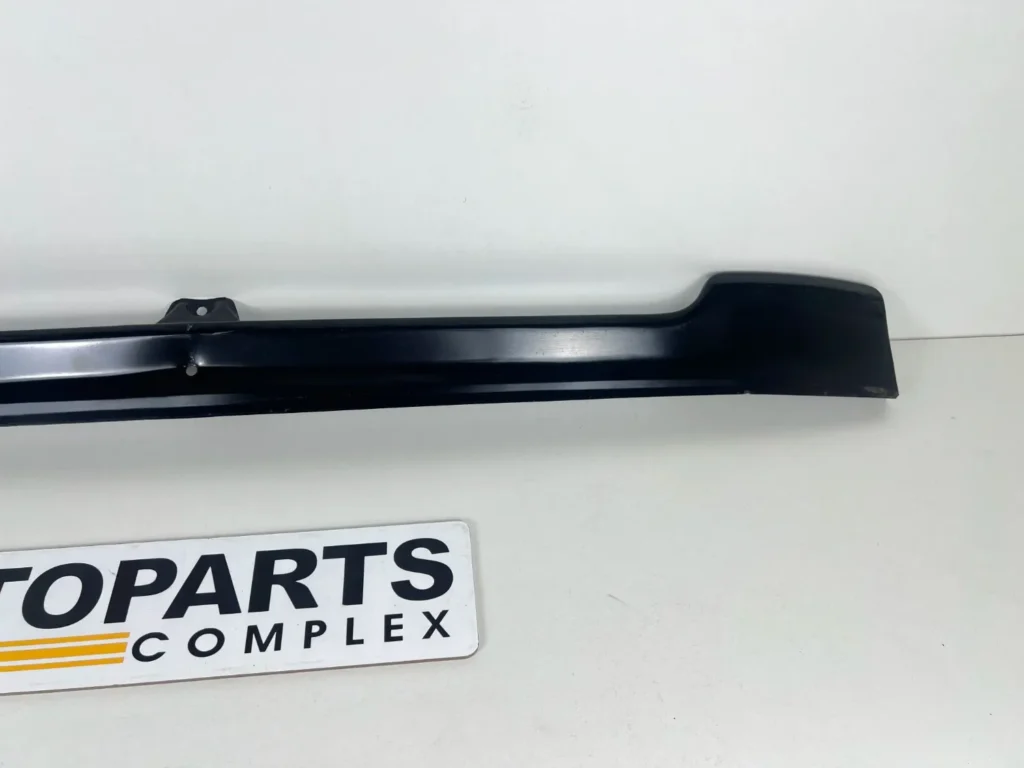 Toyota hilux rn30 rn40 1979 - 1983 4wd apron valance (3)
