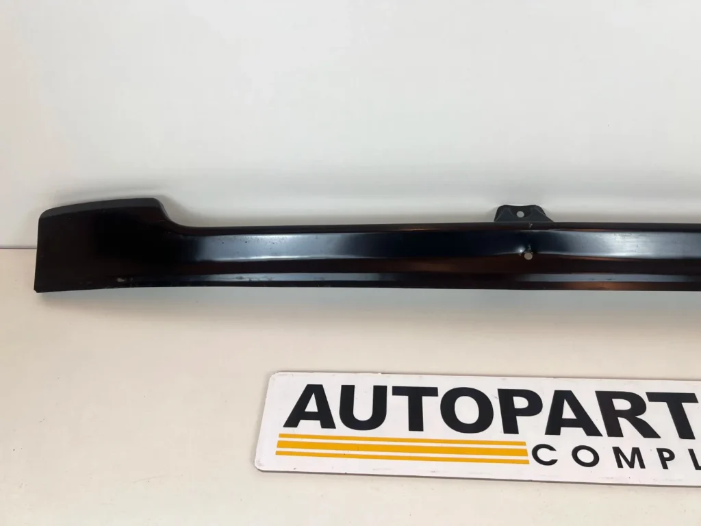 Toyota hilux rn30 rn40 1979 - 1983 4wd apron valance (4)