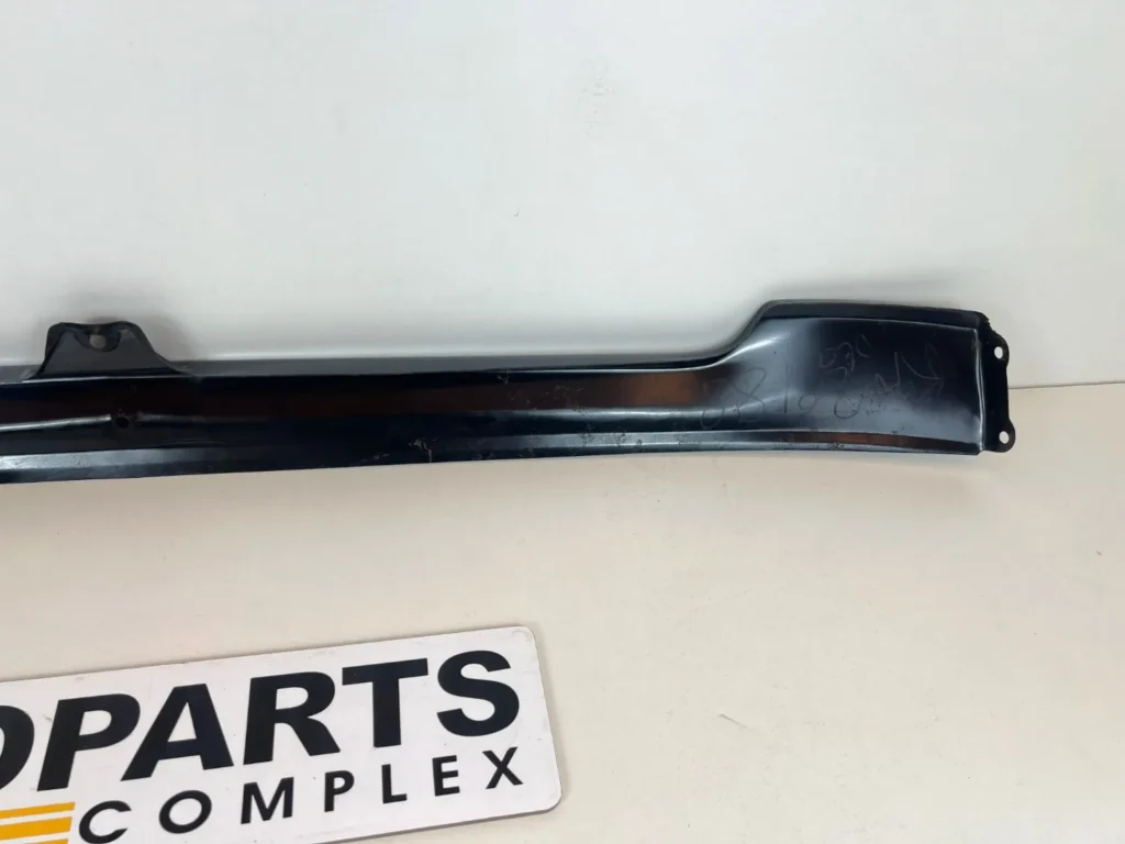 Toyota hilux rn30 rn40 1979 - 1983 4wd apron valance (6)